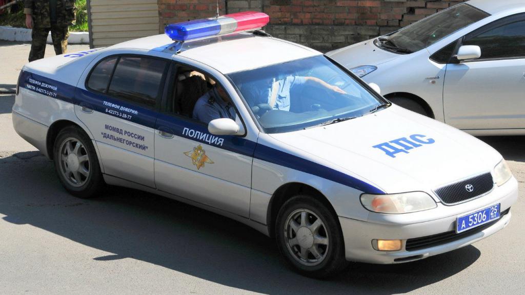 Патрульная машина ДПС
